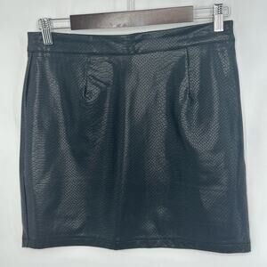 Shinestar Black Snakeskin Faux Leather Mini Skirt Med Rock Punk Goth Edgy Sexy